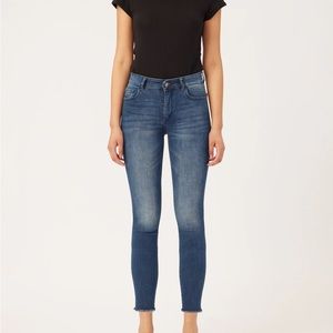 DL 1961 Florence cropped jeans sz 28